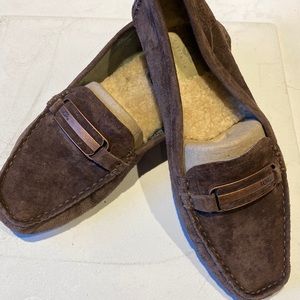 NEW brown suede UGG loafers. Sherpa lined size 7.5
